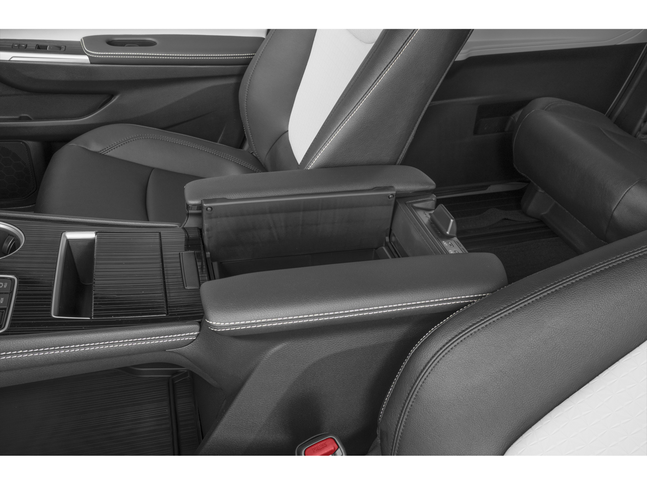 2025 Toyota Sienna XSE 7 Passenger