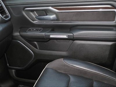 2022 RAM 1500 Laramie Crew Cab 4x4 5'7" Box