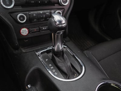 2016 Ford Mustang V6