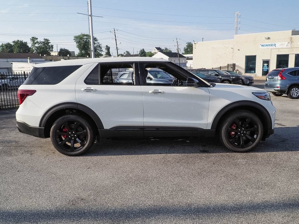 2022 Ford Explorer ST
