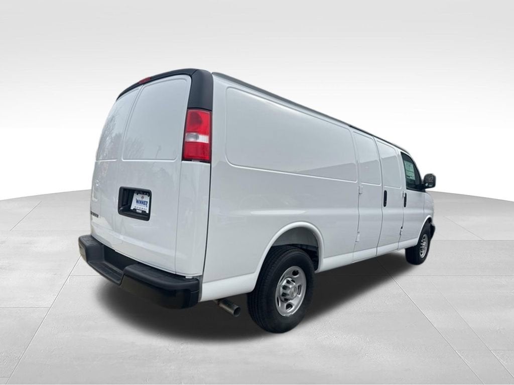 2026 Chevrolet Express Cargo WT