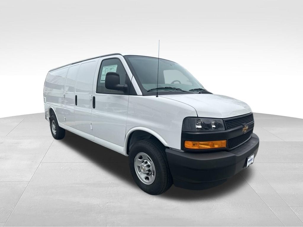 2026 Chevrolet Express Cargo WT