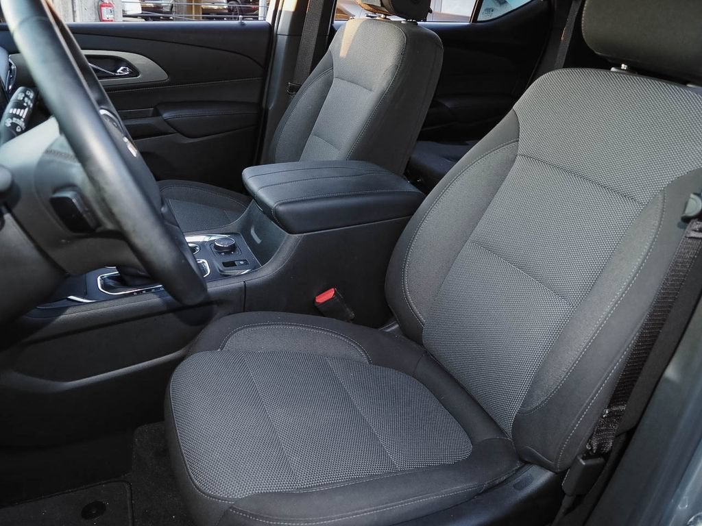2024 Chevrolet Traverse Limited LT Cloth