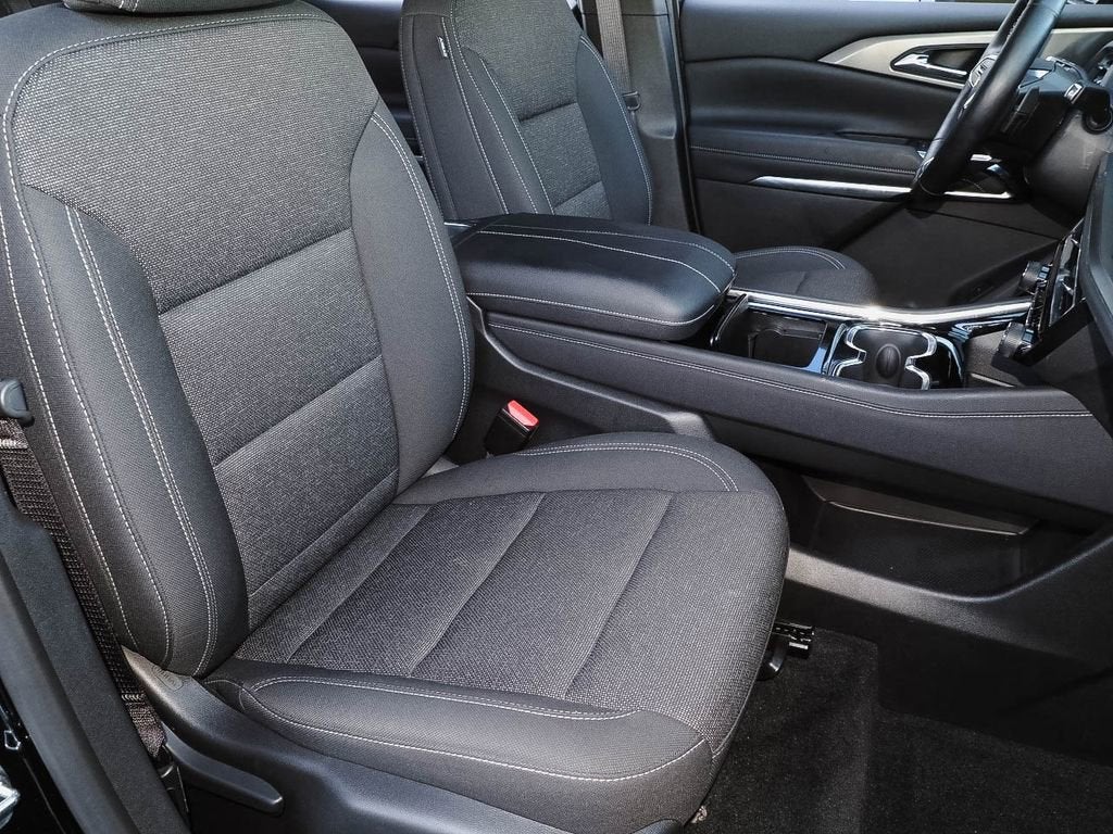 2024 Chevrolet Traverse LS