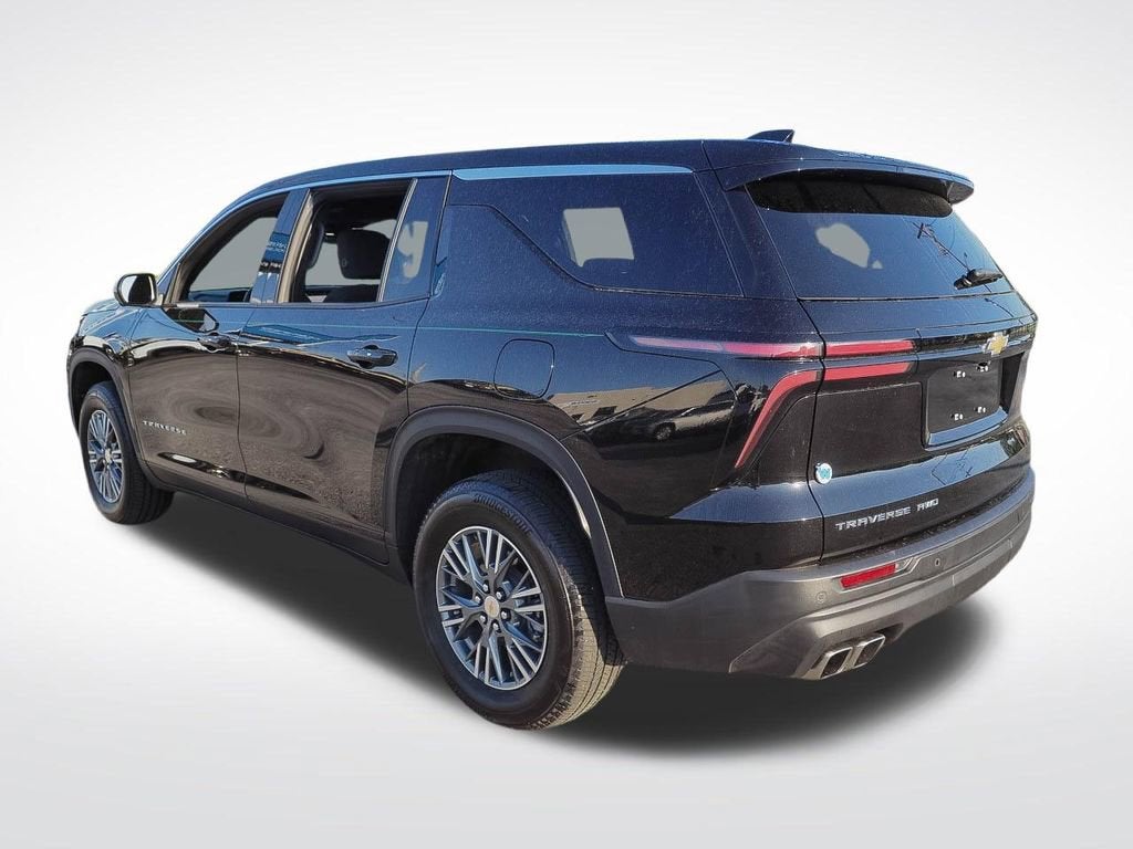 2024 Chevrolet Traverse LS