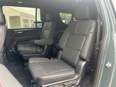 2025 Chevrolet Suburban RST