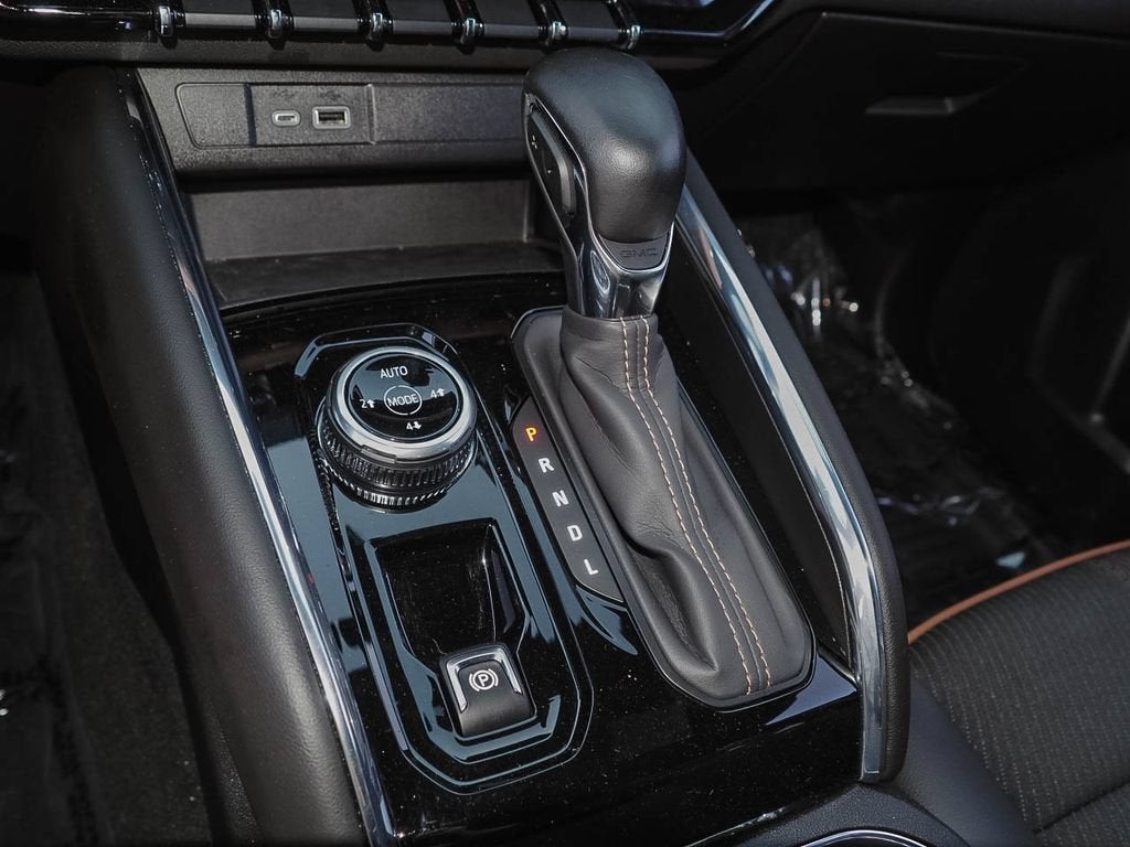 2024 GMC Canyon AT4