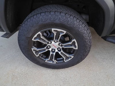 2024 GMC Canyon AT4
