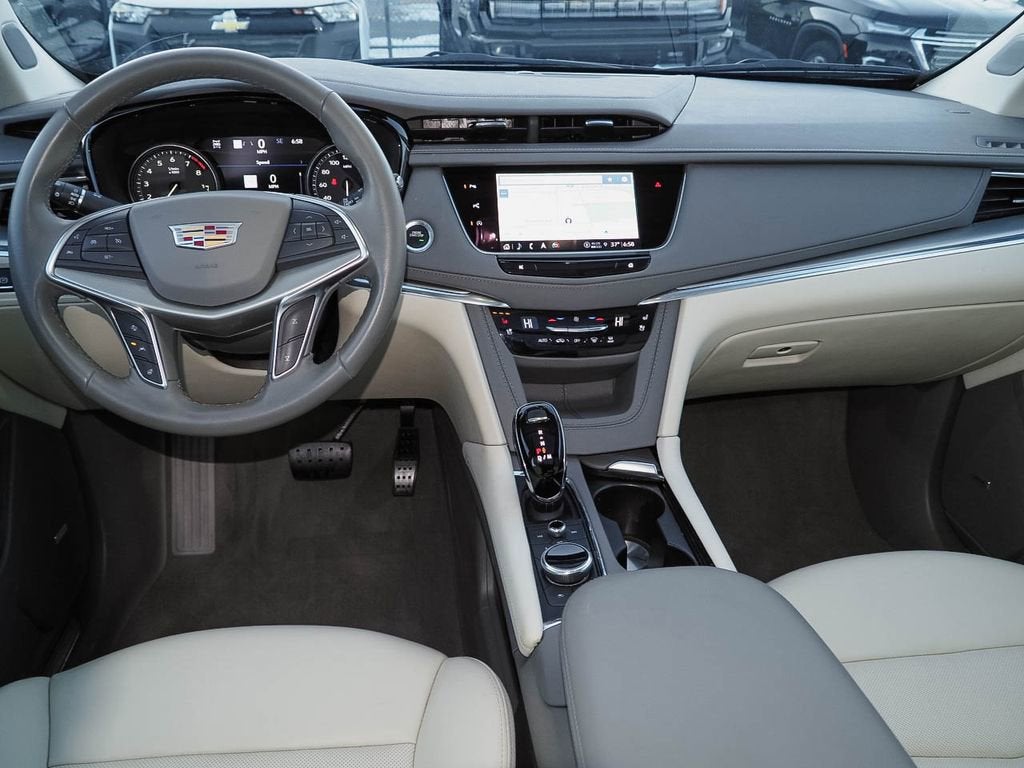 2023 Cadillac XT5 Premium Luxury