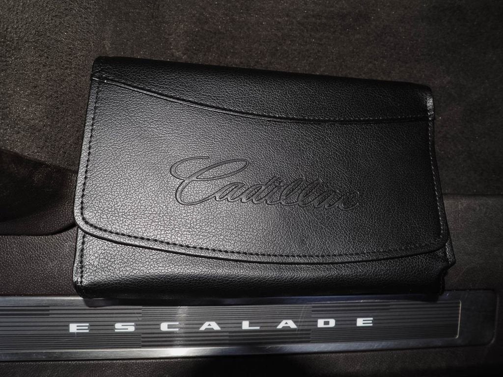 2022 Cadillac Escalade Sport