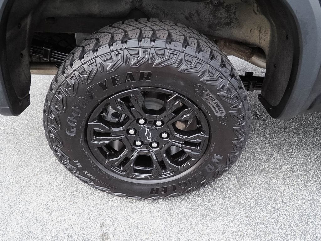 2025 Chevrolet Silverado 1500 ZR2