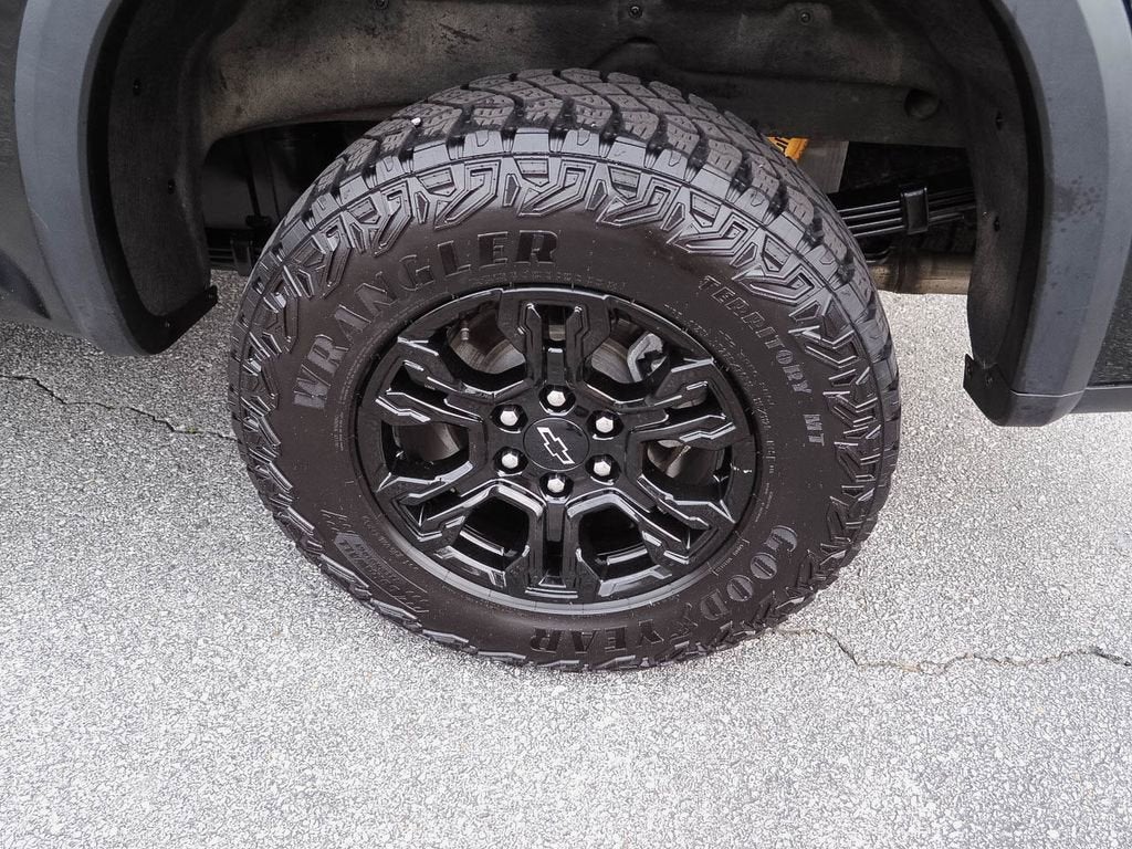 2025 Chevrolet Silverado 1500 ZR2