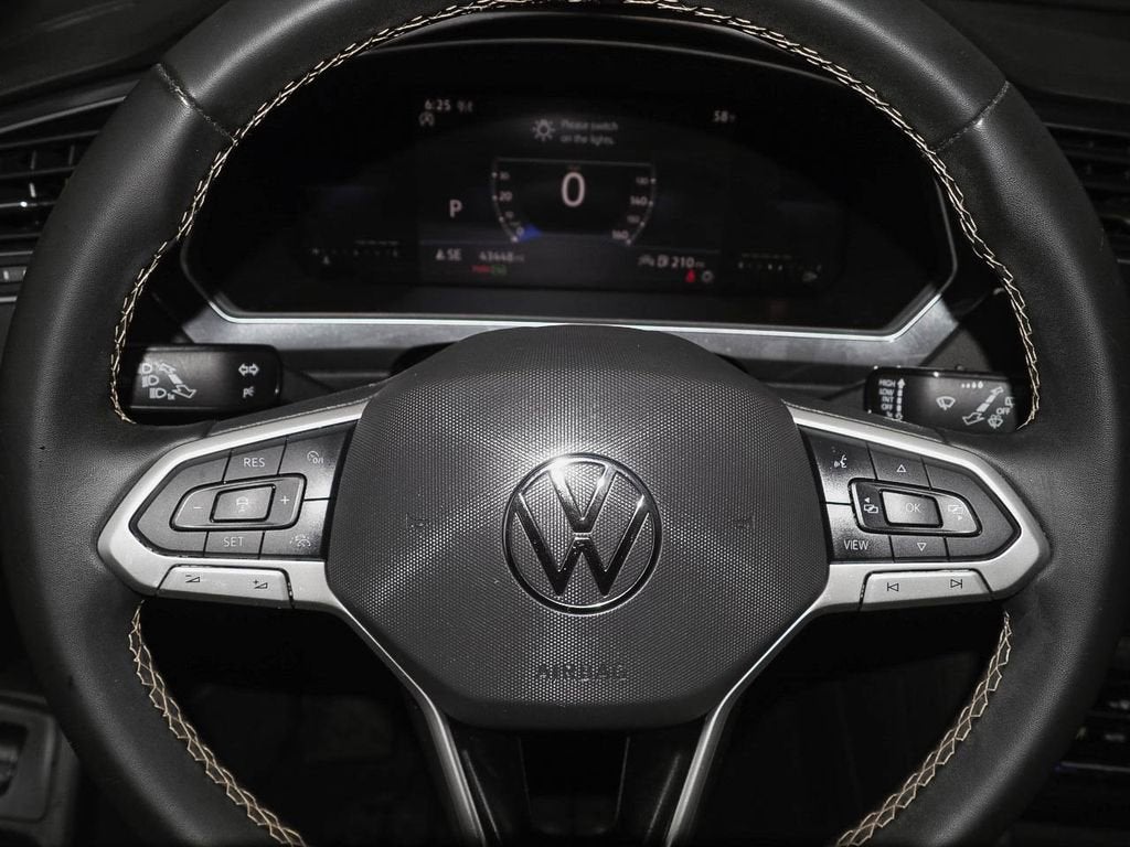 2022 Volkswagen Tiguan SE