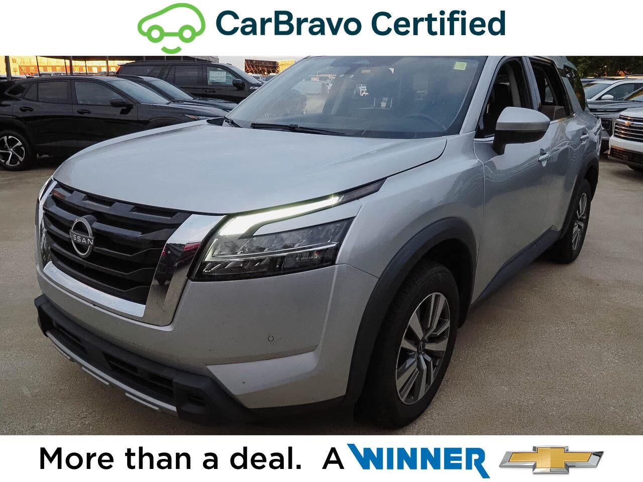 2023 Nissan Pathfinder SL 4WD