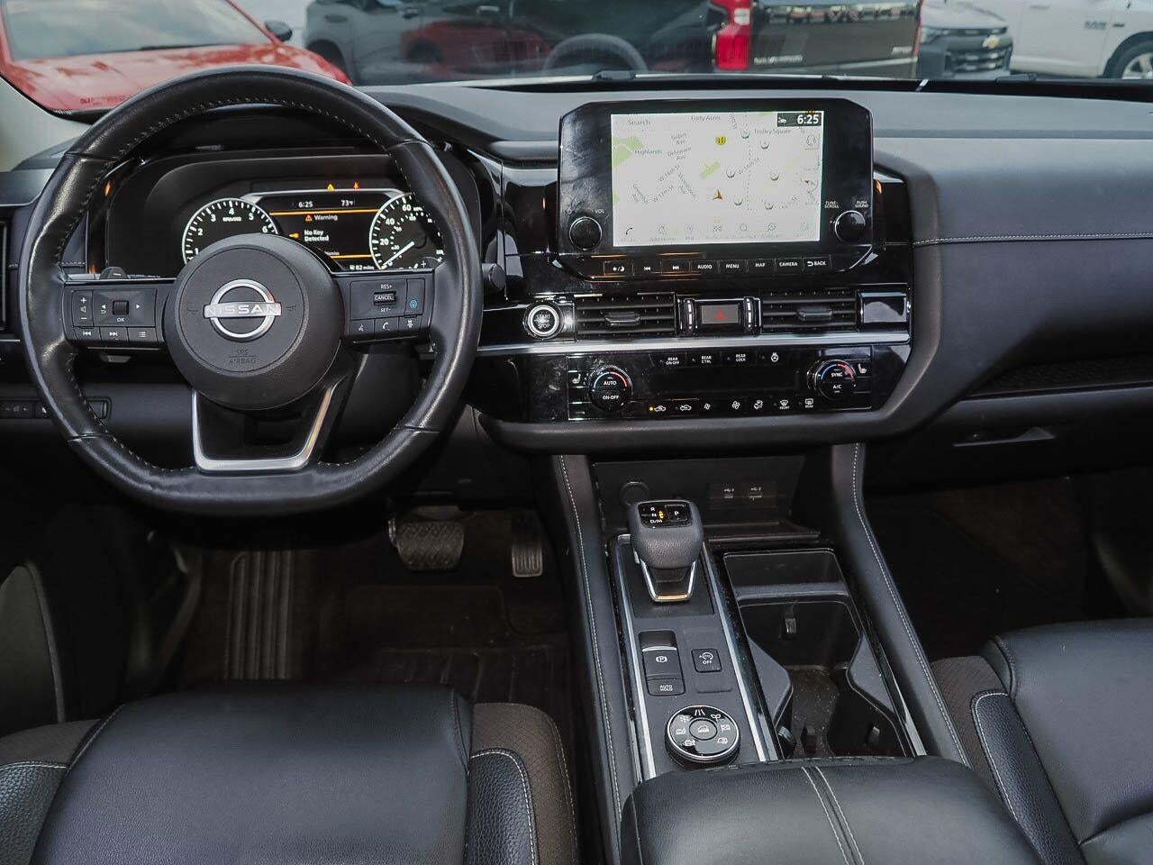 2023 Nissan Pathfinder SL 4WD