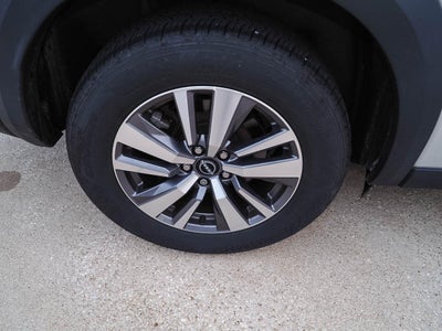 2023 Nissan Pathfinder SL 4WD