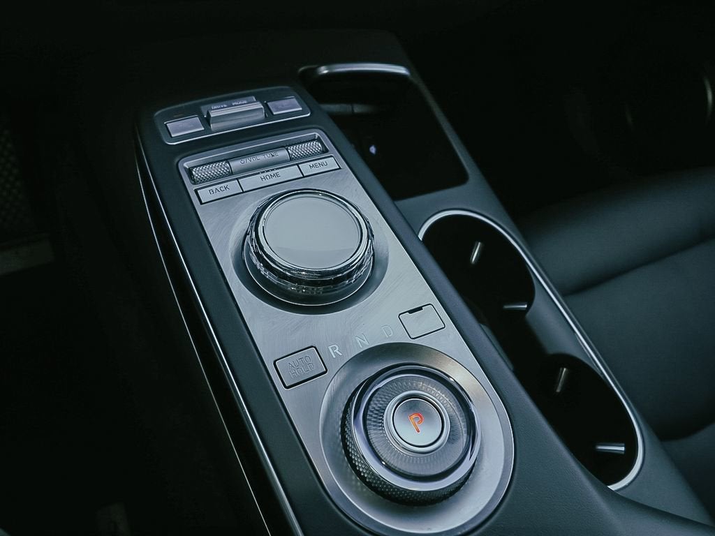 2025 Genesis GV70 2.5T