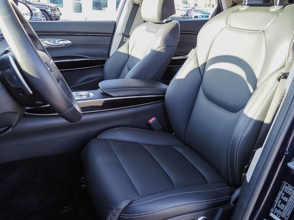 2025 Genesis GV70 2.5T