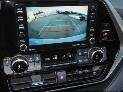 2022 Toyota Highlander Hybrid XLE