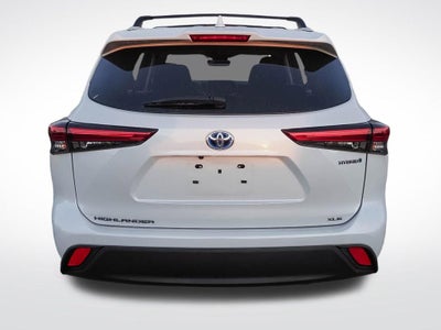 2022 Toyota Highlander Hybrid XLE