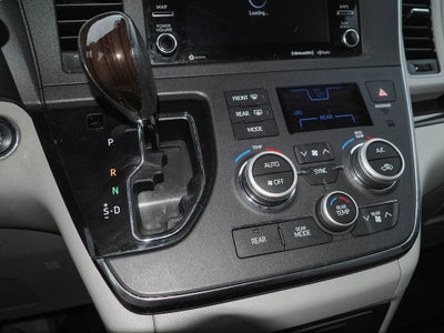 2019 Toyota Sienna XLE Auto Access Seat