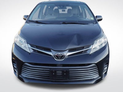 2019 Toyota Sienna XLE Auto Access Seat