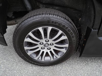 2019 Toyota Sienna XLE Auto Access Seat