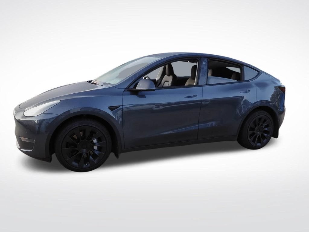 2022 Tesla Model Y Long Range Dual Motor All-Wheel Drive