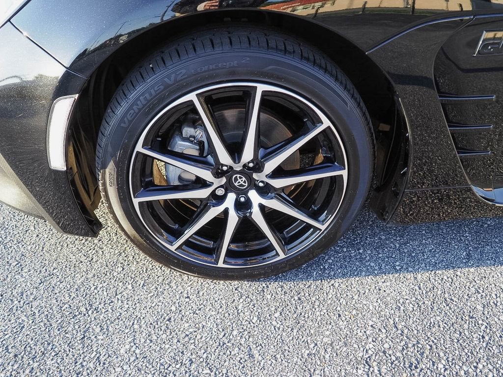 2024 Toyota GR86 BASE