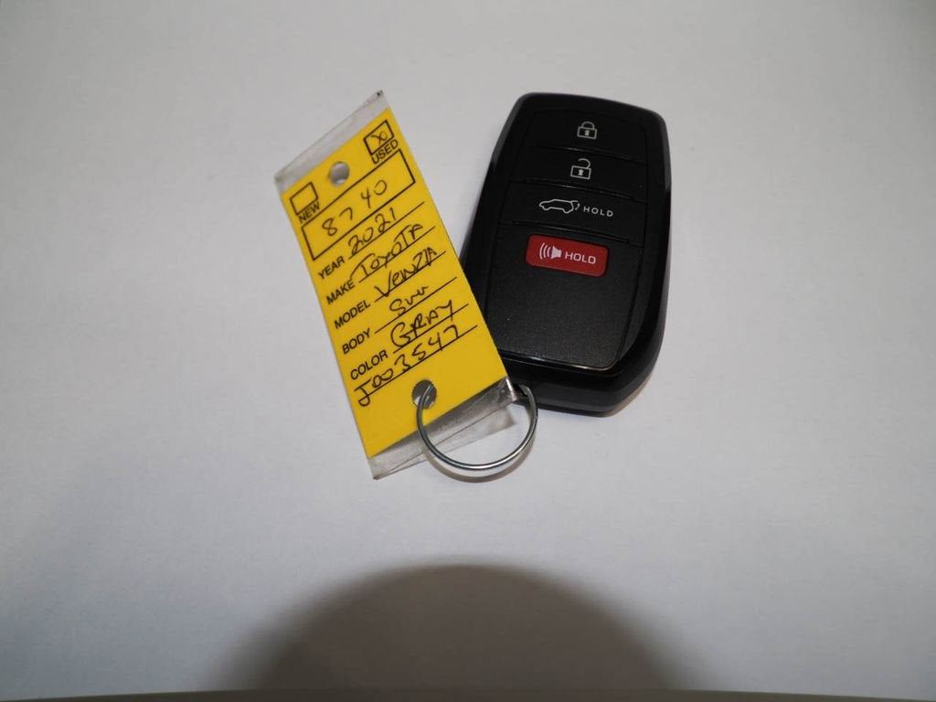 2021 Toyota Venza LE