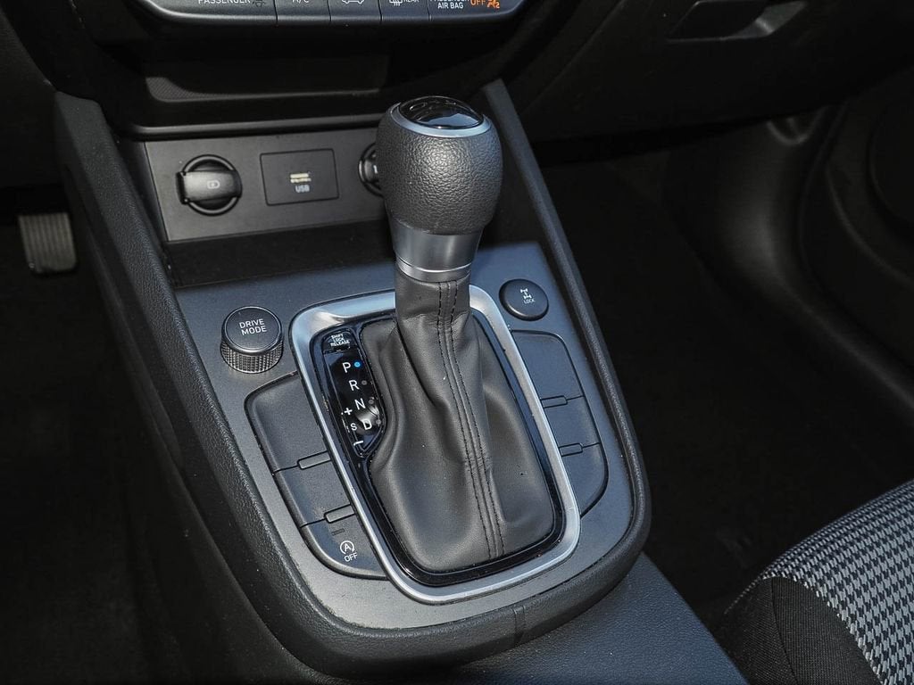 2022 Hyundai Kona SE