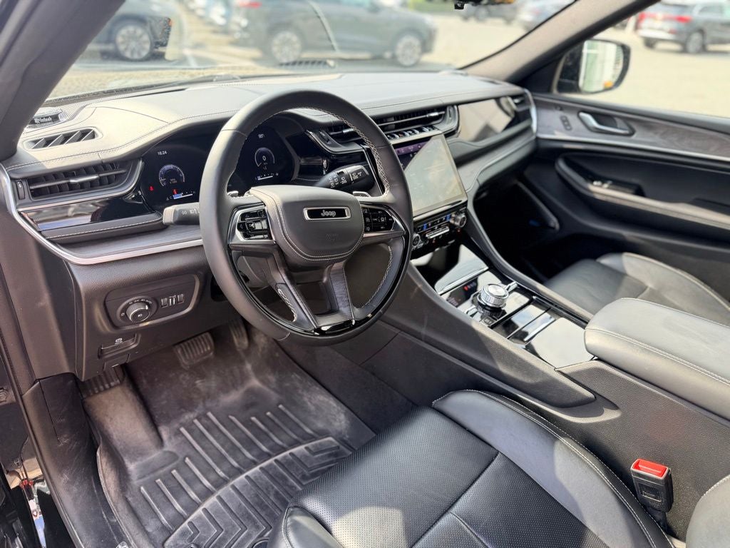 2022 Jeep Grand Cherokee L Overland