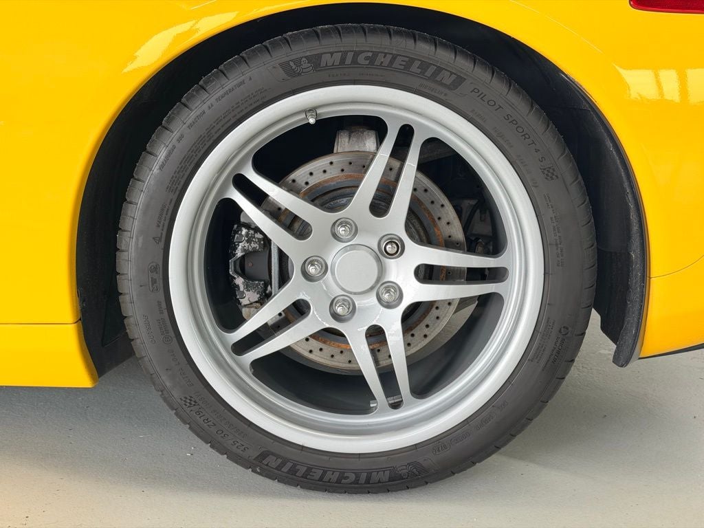 2005 Chevrolet Corvette Base