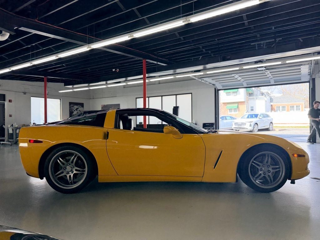 2005 Chevrolet Corvette Base