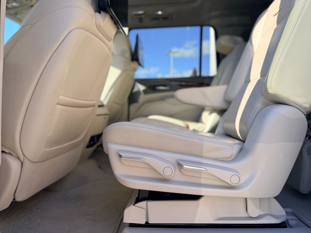 2024 Cadillac Escalade ESV Sport Platinum