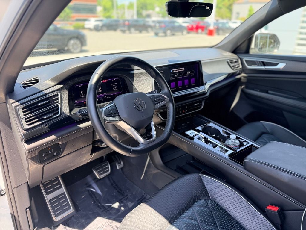 2024 Volkswagen Atlas Cross Sport 2.0T SEL Premium R-Line