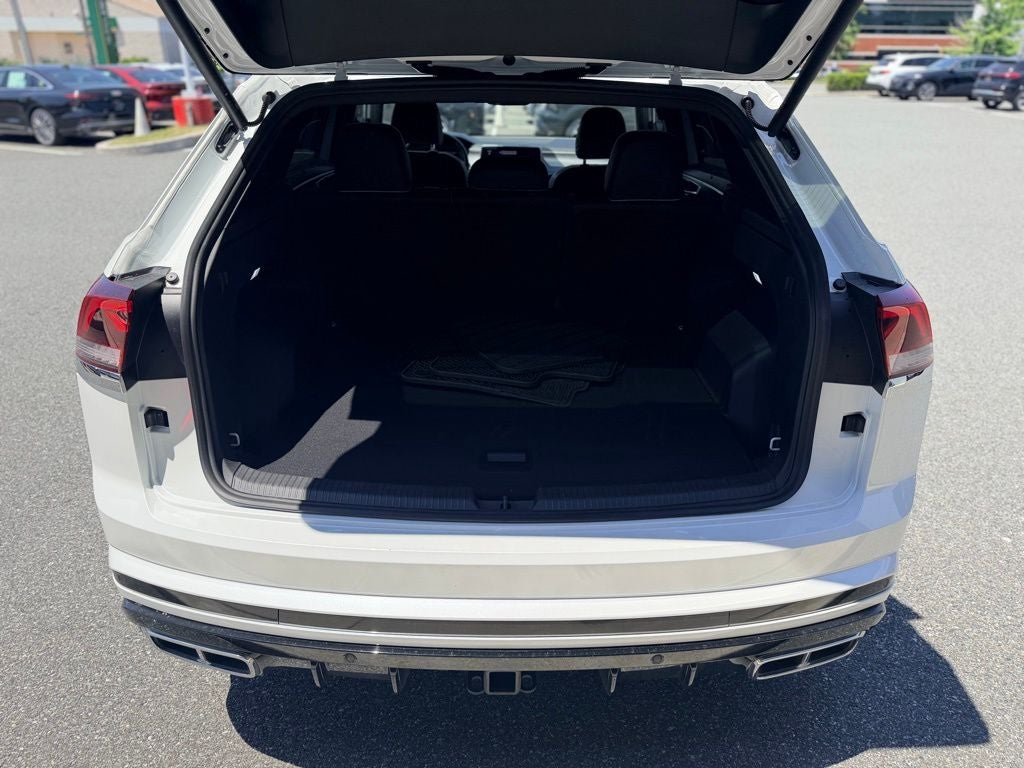 2024 Volkswagen Atlas Cross Sport 2.0T SEL Premium R-Line