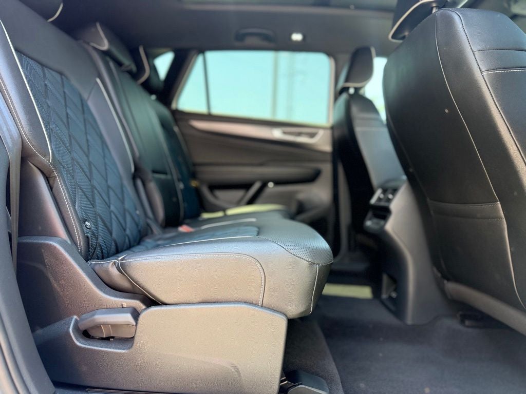 2024 Volkswagen Atlas Cross Sport 2.0T SEL Premium R-Line