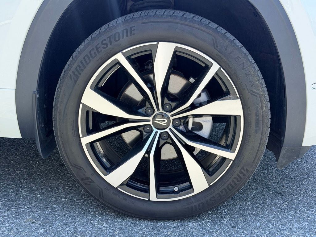 2024 Volkswagen Atlas Cross Sport 2.0T SEL Premium R-Line