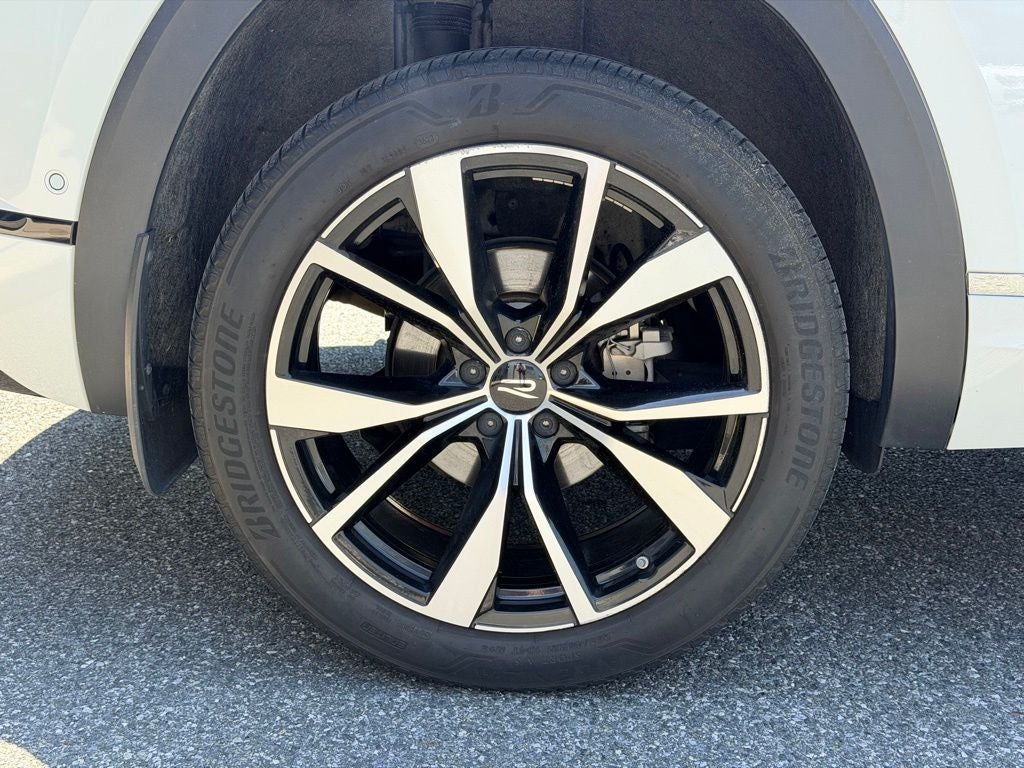 2024 Volkswagen Atlas Cross Sport 2.0T SEL Premium R-Line