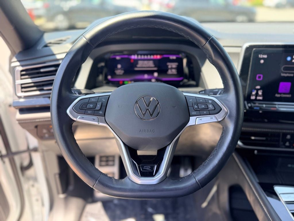 2024 Volkswagen Atlas Cross Sport 2.0T SEL Premium R-Line