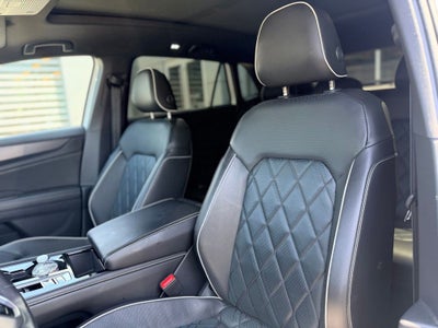 2024 Volkswagen Atlas Cross Sport 2.0T SEL Premium R-Line