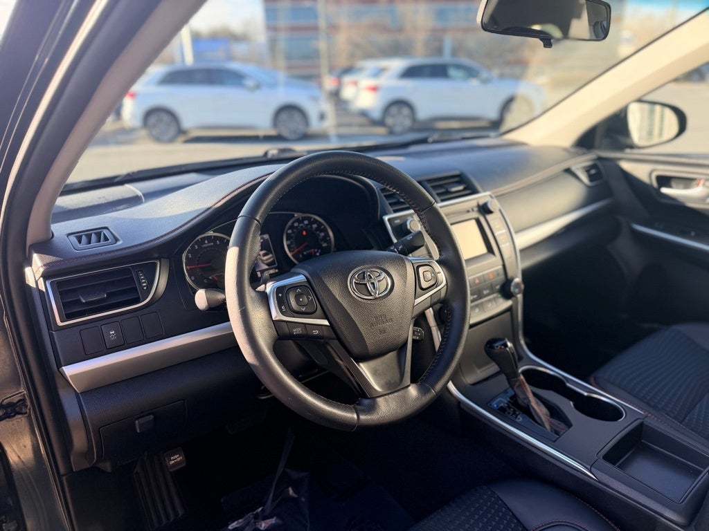 2015 Toyota Camry SE