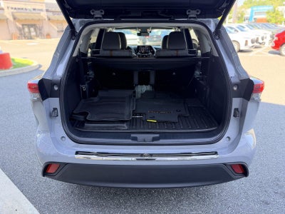 2022 Toyota Highlander Hybrid Bronze Edition