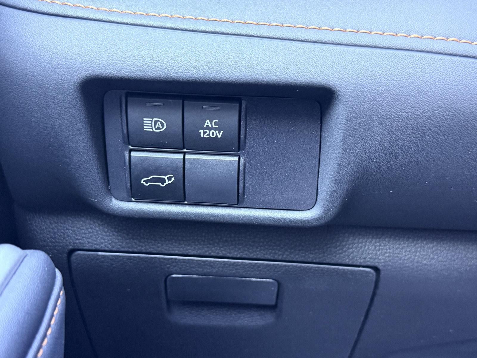 2022 Toyota Highlander Hybrid Bronze Edition
