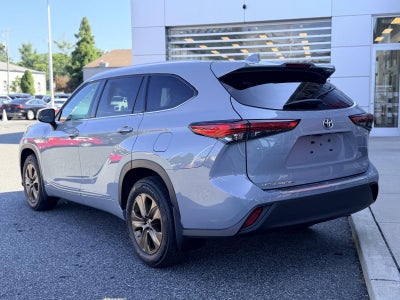 2022 Toyota Highlander Hybrid Bronze Edition