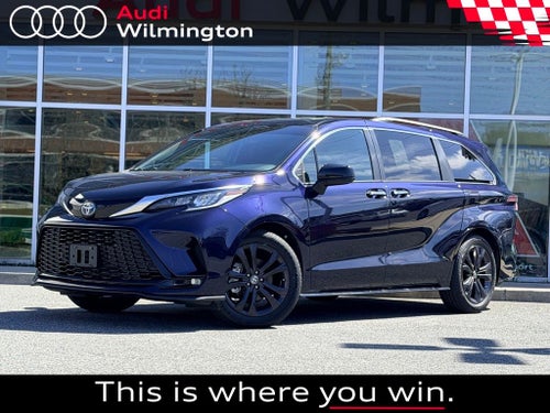 2022 Toyota Sienna XSE 7 Passenger