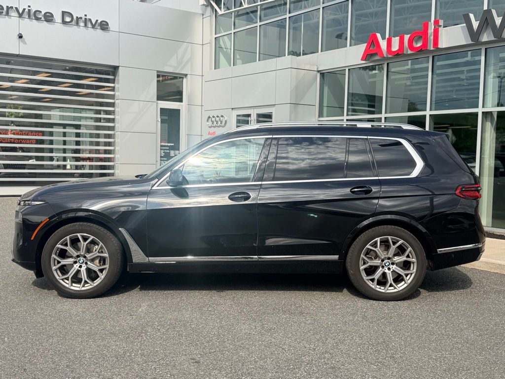 2025 BMW X7 xDrive40i