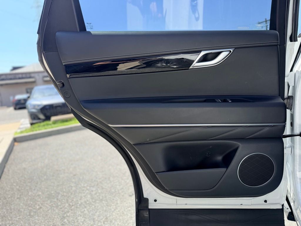 2025 Genesis GV80 2.5T