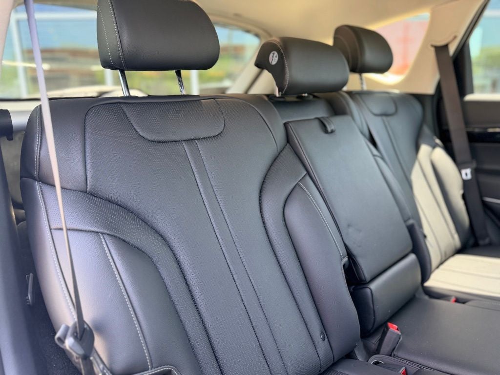 2025 Genesis GV80 2.5T